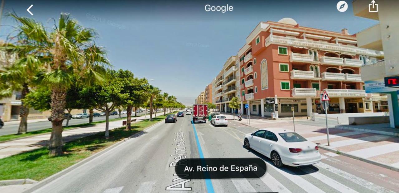 ÁTICO DELUXE entre CENTRO y PLAYA Salinas con TERRAZA, WIFI, PISCINA climatizada, GYM, SAUNA y GARAJE -Smart TV Roquetas de Mar Exterior foto
